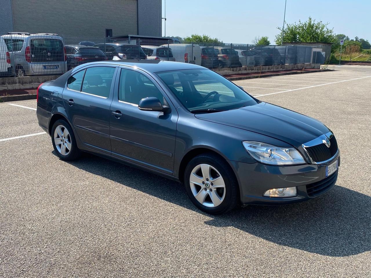 Skoda Octavia 1.6 TDI CR F.AP. Elegance