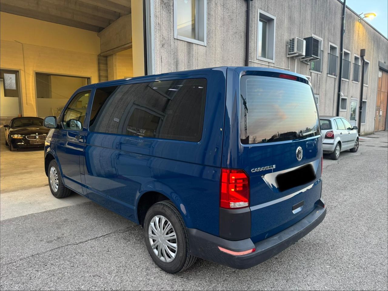Volkswagen Caravelle 2.0 TDI 150CV 9 POSTI