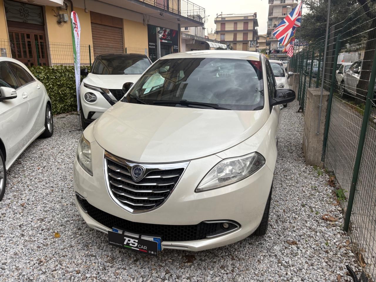 Lancia Ypsilon 1.3 MJT 16V 95 CV 5 porte S&S Silver