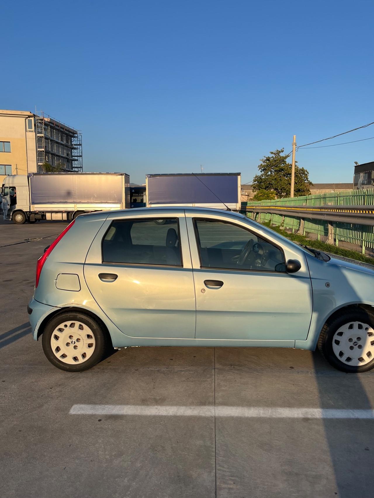 Fiat Punto 1.9 JTD 5 porte HLX