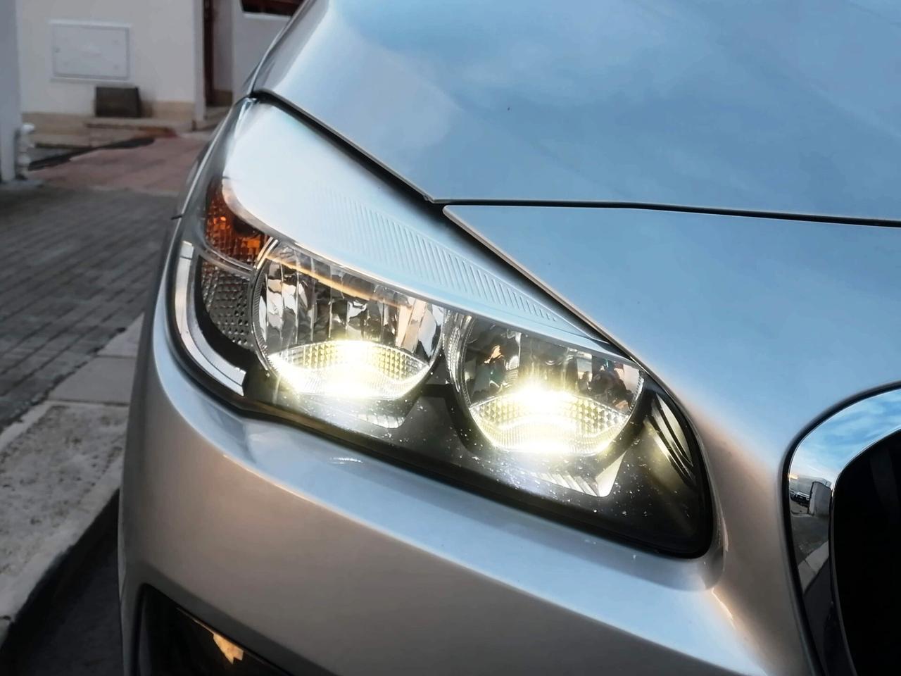 Bmw 216d Active Tourer Luxury *NAVI - 2016