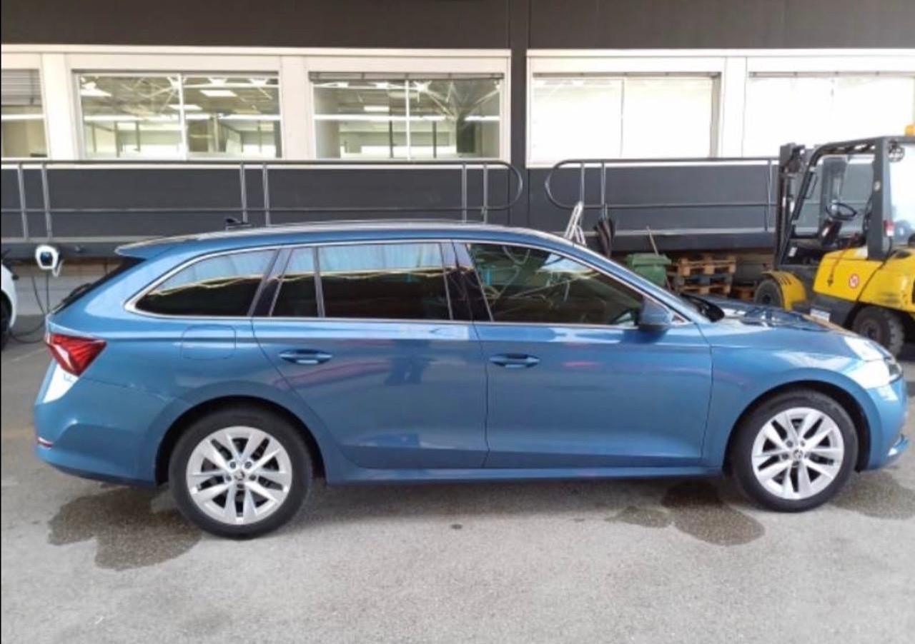 Skoda Octavia 2.0d DSG Style UNIPRO/STORICO/GARANZIA