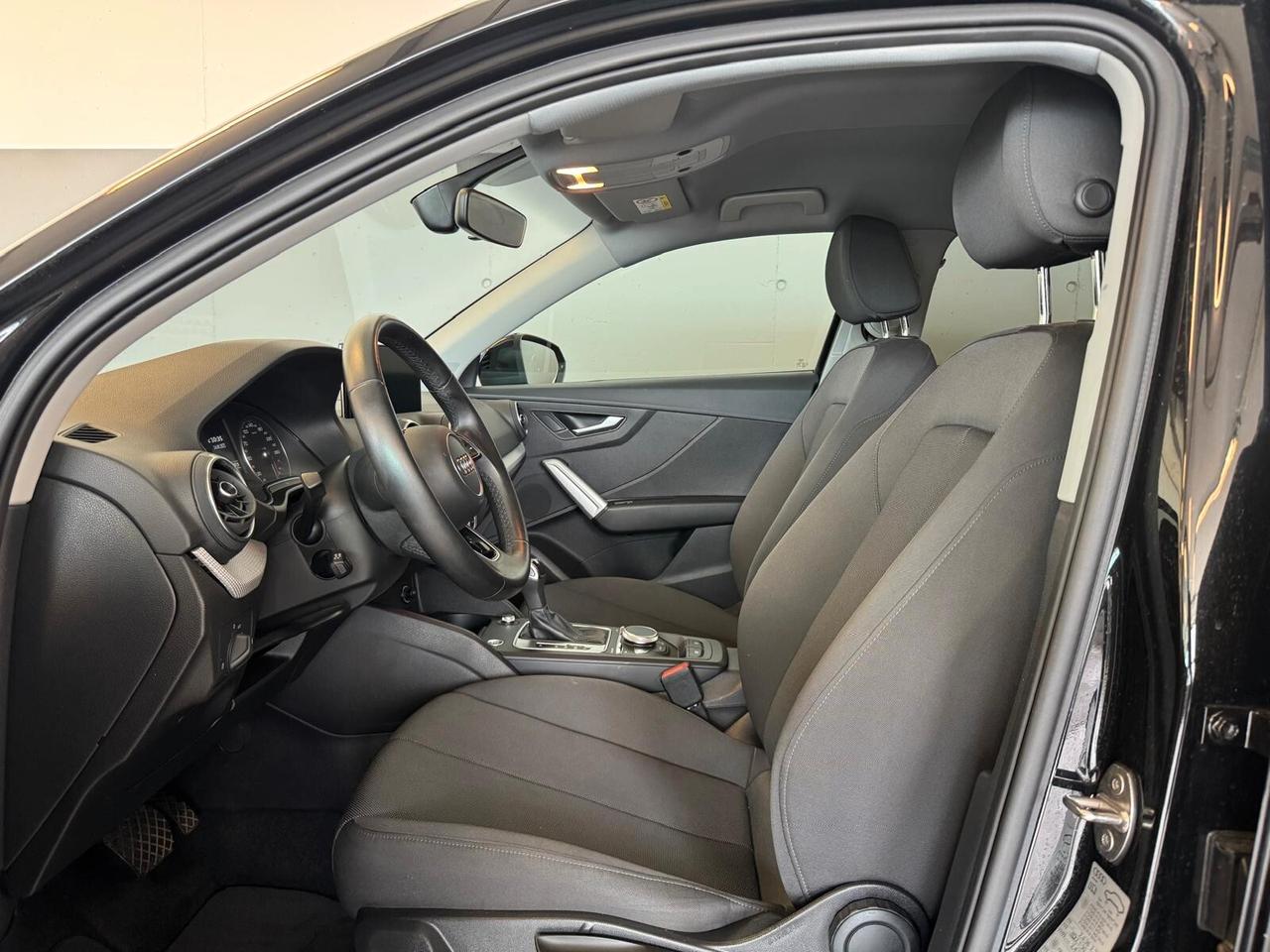 Audi Q2 35 TFSI S tronic Business