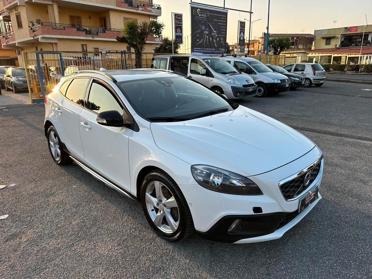 VOLVO V40 CROSS COUNTRY D3 2.0DIESEL 150CV AUTOMATICO EURO5B