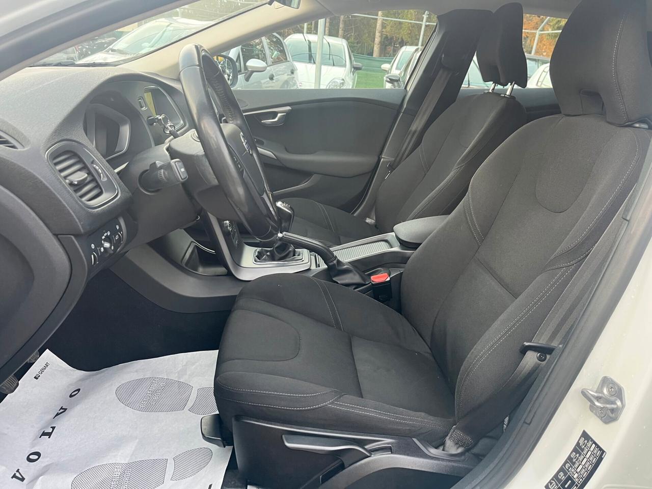 Volvo V40 Cross Country D2 1.6 Business
