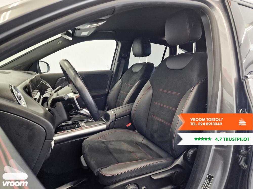 MERCEDES GLA (H247) GLA 200 d Automati...