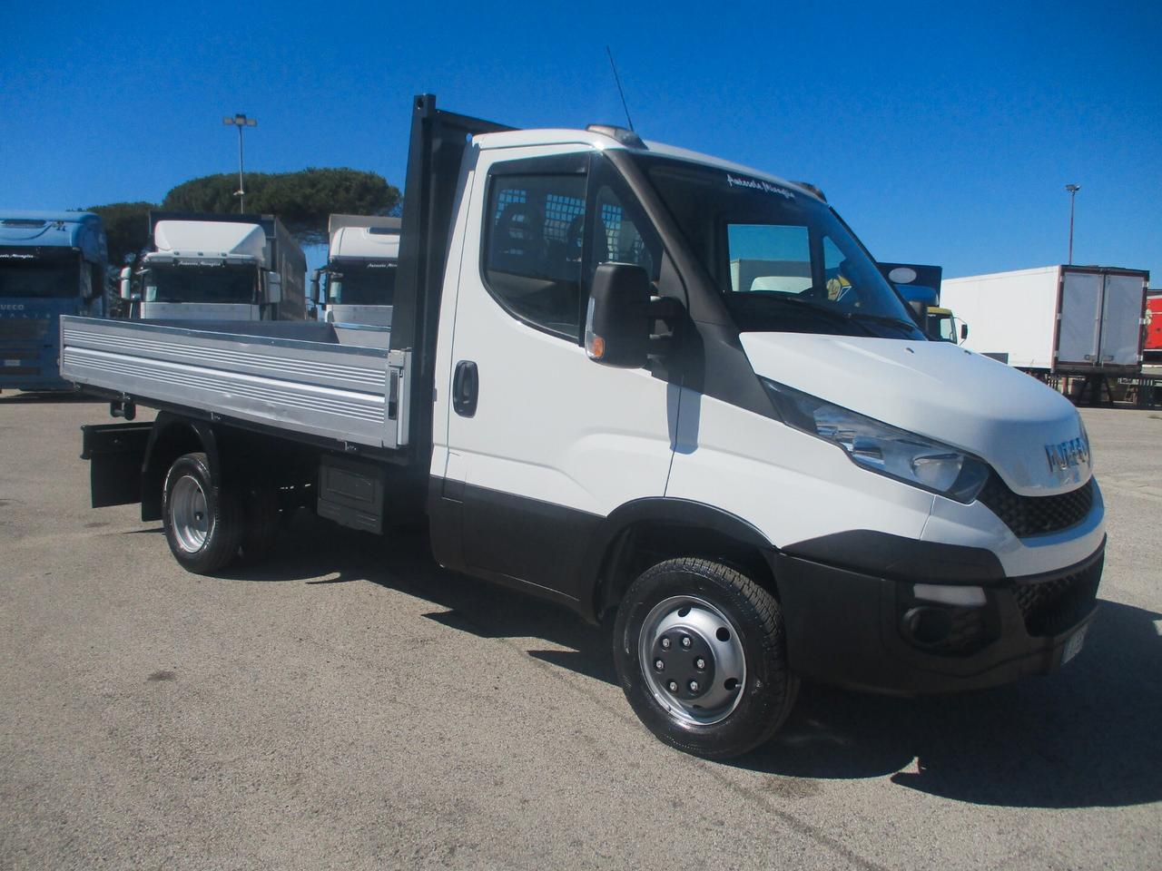 Iveco Daily 35C11 2.3 110CV E5 CASSONE FISSO 3.65M 144000 KM