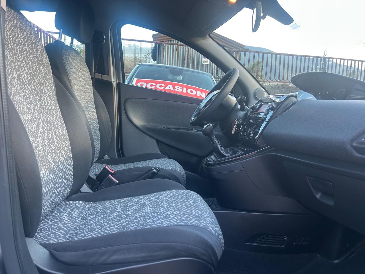 Lancia Ypsilon 1.3 MJT 16V 95 CV 5 porte S&S Elefantino Blu