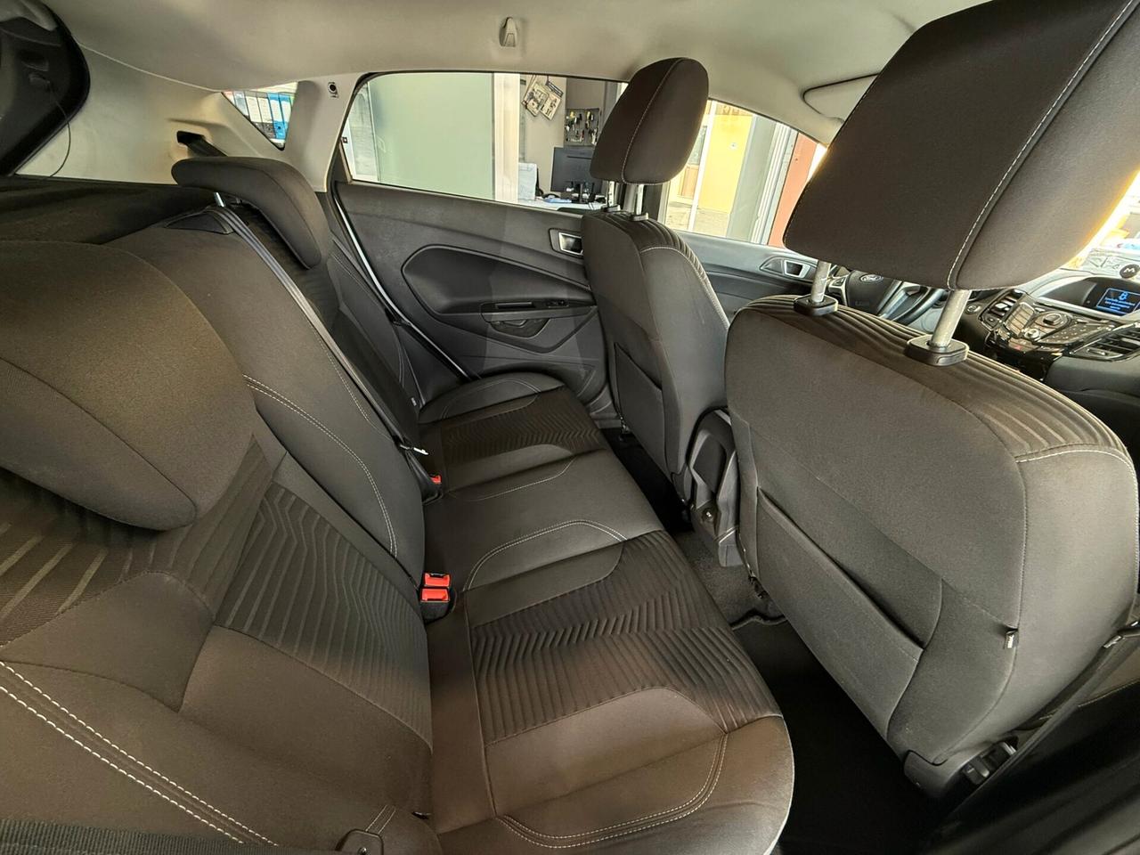 Ford Fiesta 1.5 TDCi 75CV 5 porte Titanium