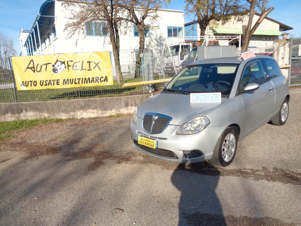 Lancia Ypsilon 1.2 Platino garaz 12 mesi