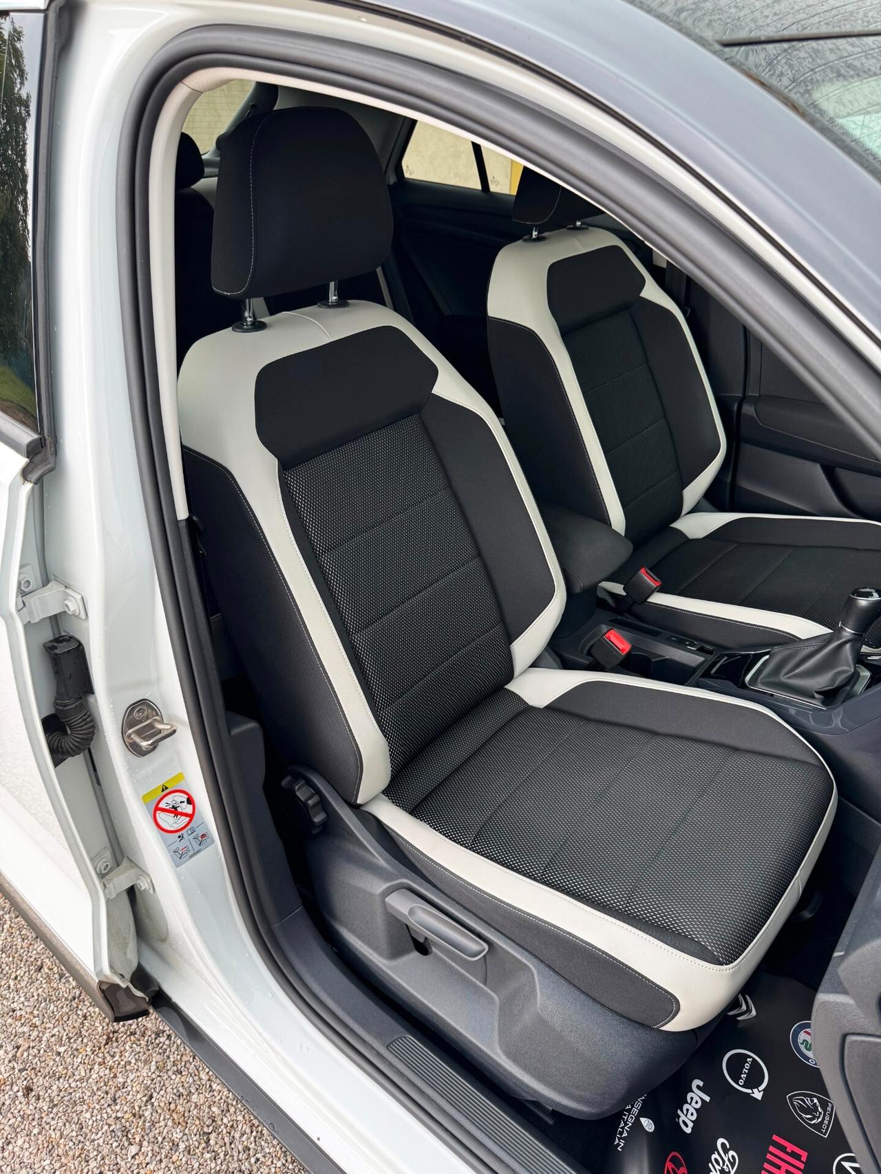 Volkswagen T-Roc 1.6 TDI Advanced 116cv | TAGLIANDI VW