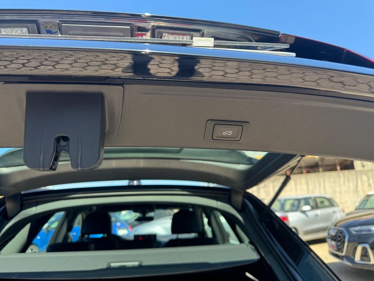 Audi A4 Avant 40 TDI quattro S tronic S line