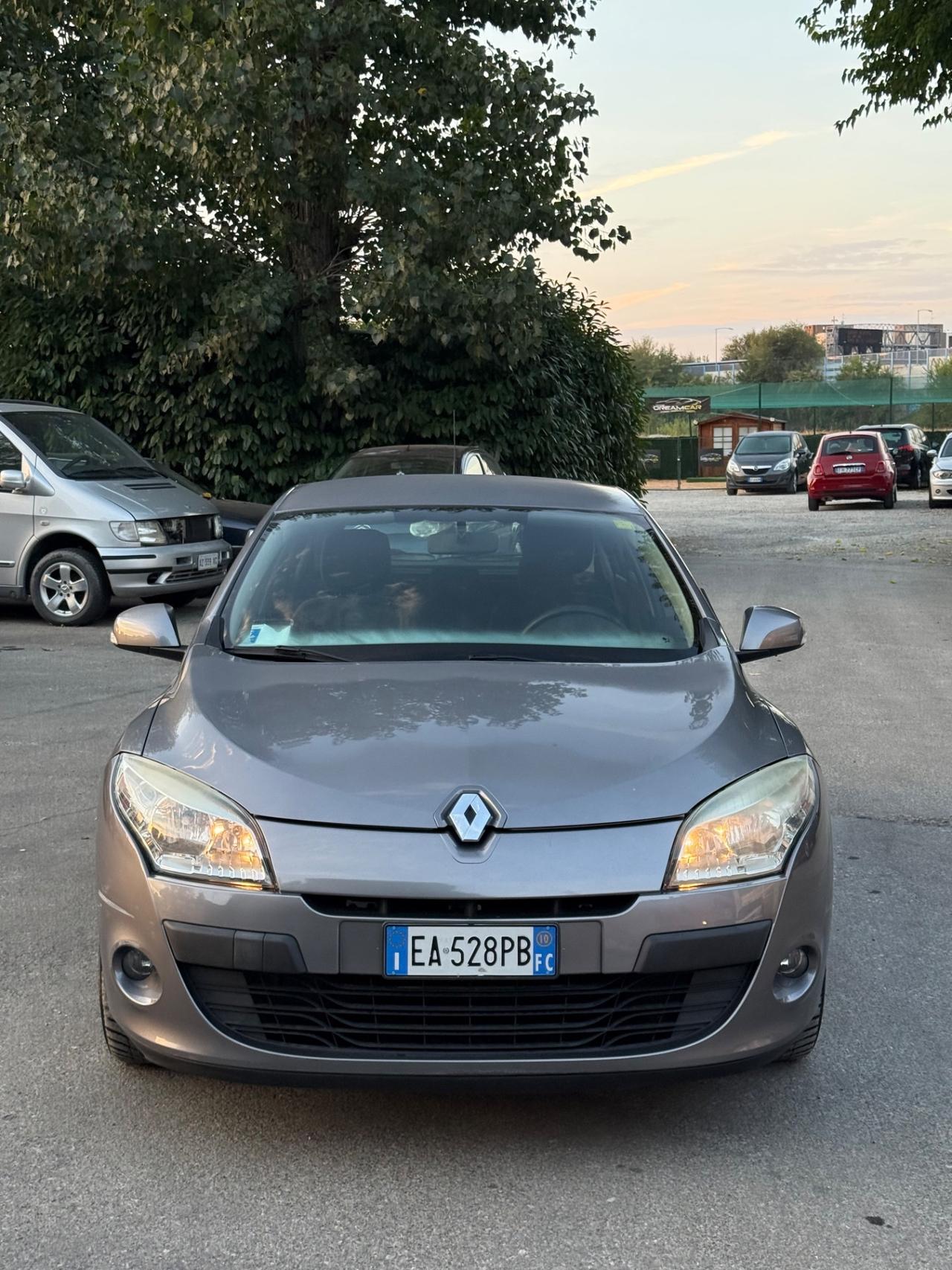 Renault Megane Mégane 1.6 GPL Confort