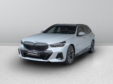 BMW Serie 5 G61 2024 Touring - 520d Touring 48V xdrive MSport auto