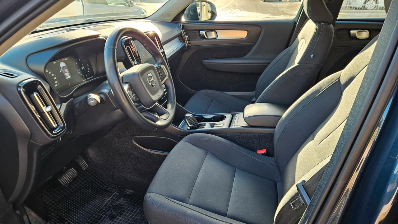 Volvo XC40 D3 AWD Geartronic Momentum