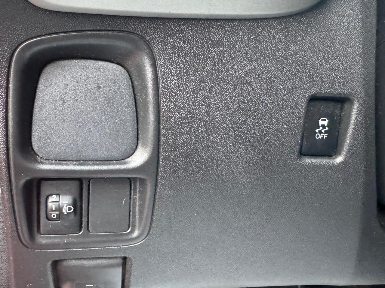 Peugeot 108 1.0 VTI (BENZ) UNIPRO FRIZIONE NUOVA 2015