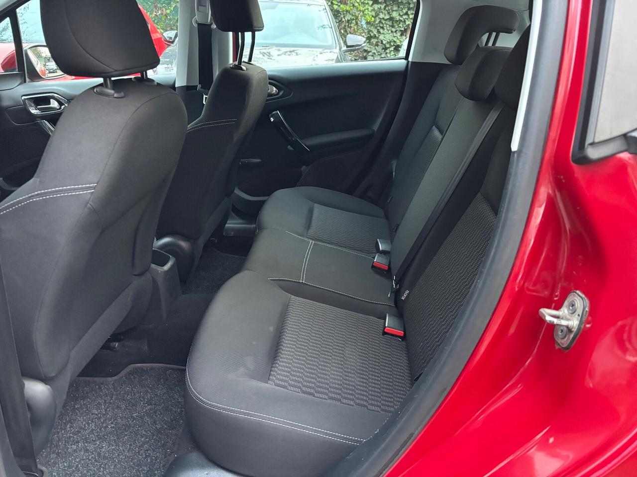 Peugeot 208 1.4 HDi 68 CV 5 porte Active ok Neopatentati