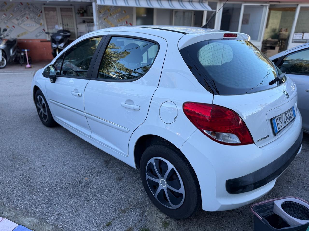 Peugeot 207 Plus 1.4 8V 75CV 5p. ECO GPL