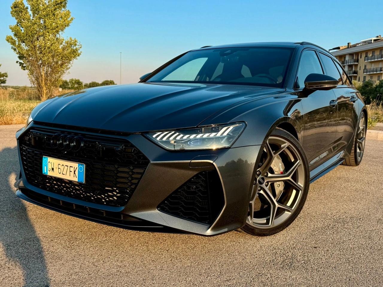 Audi RS6 RS 6 Avant 4.0 TFSI V8 quattro tiptronic Performance