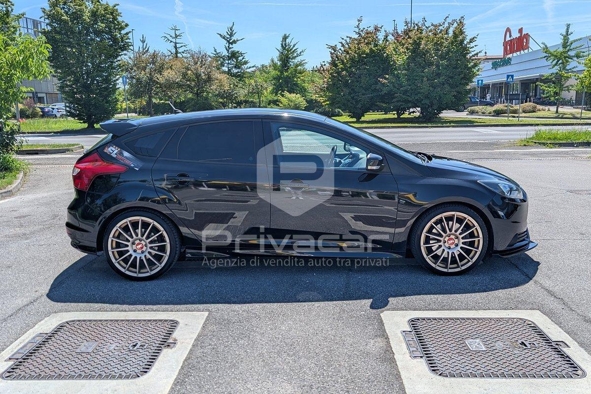 FORD Focus 2.0 EcoBoost 250 CV ST