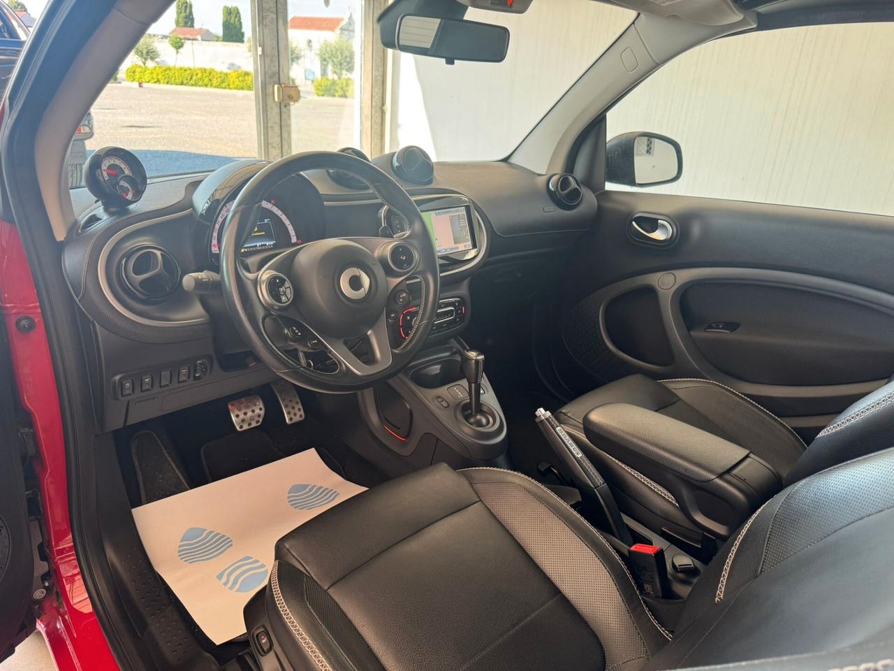 Smart ForTwo 90 1.0 T twinamic cabrio BRABUS Style