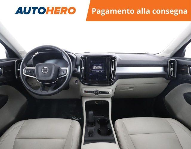 VOLVO XC40 T3 Geartronic Momentum Pro