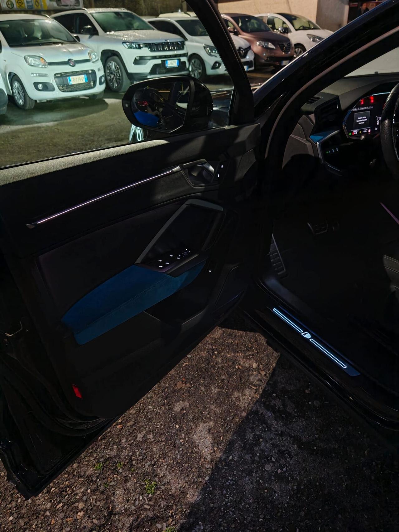 Audi Q3 SPB 40 TDI quattro S tronic line edition Total black