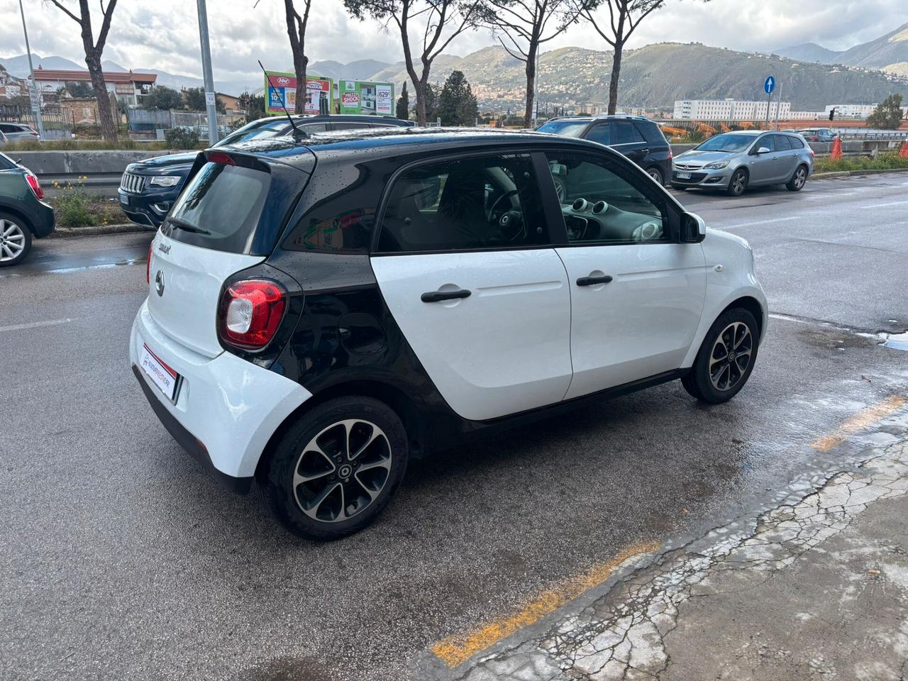 Smart ForFour 1.0