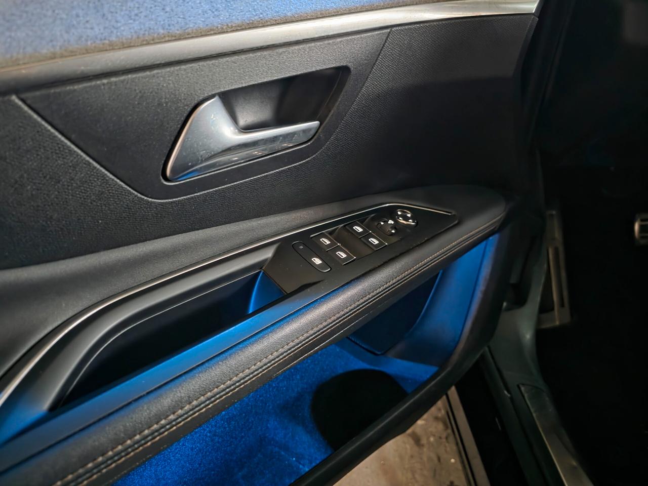 Peugeot 3008 BlueHDi 130 S&S EAT8 GT TETTO PANORAMICO