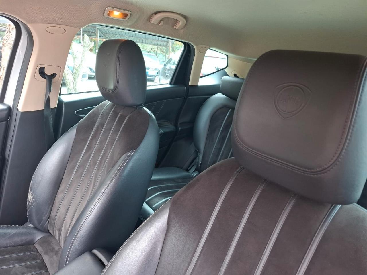 Lancia Delta 1.6 MJT DPF Silver Neopatentati