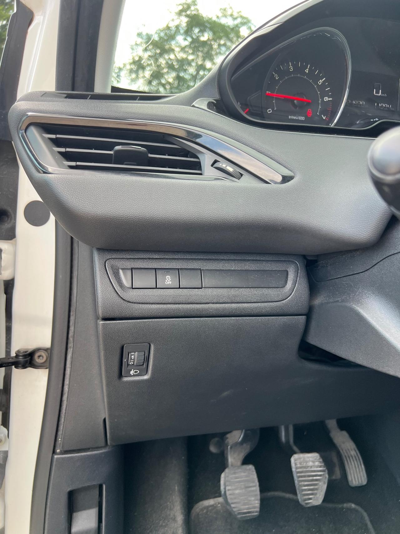 Peugeot 208 PureTech 82 5 porte Active