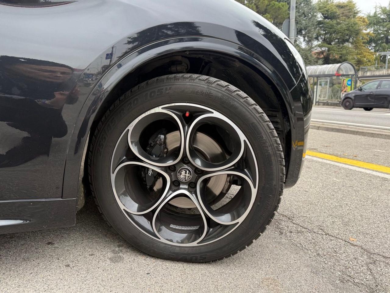 Alfa Romeo Stelvio Veloce 2.2 #8284