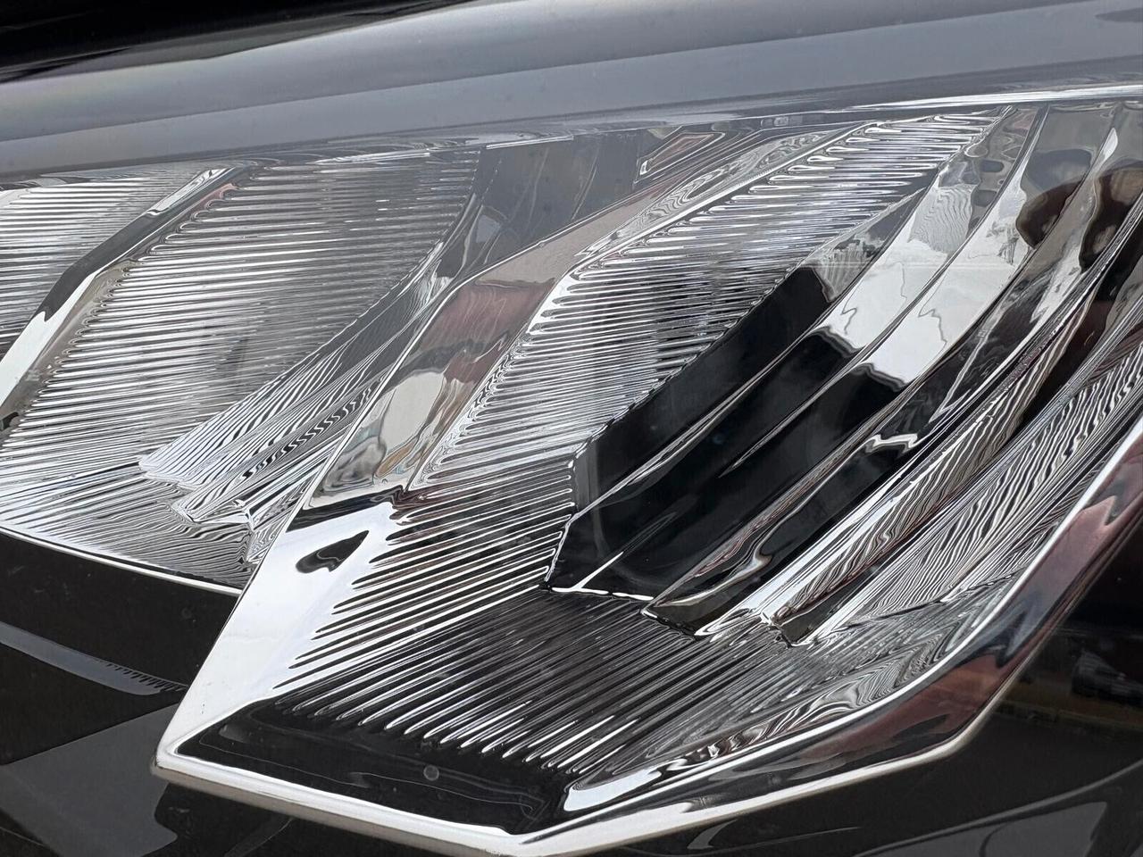 Peugeot 2008 ALLURE PureTech 100 6mt SPOTICAR