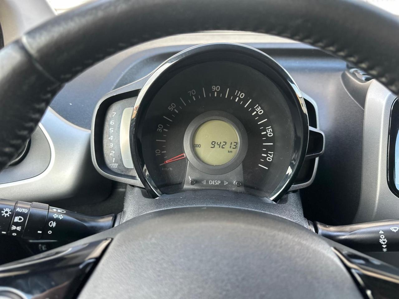 Toyota Aygo 1.0 VVT-i 69 CV 5 porte x-clusiv