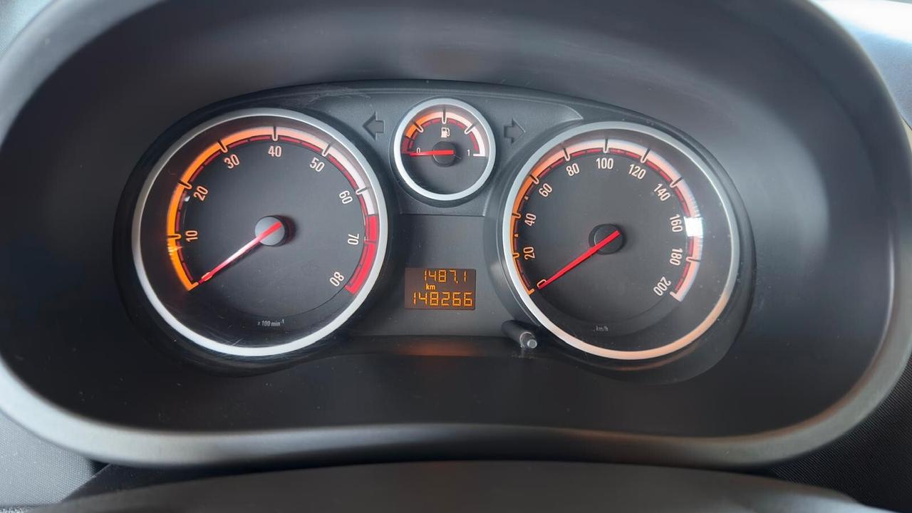 Opel Corsa 1.2 3 porte Sport