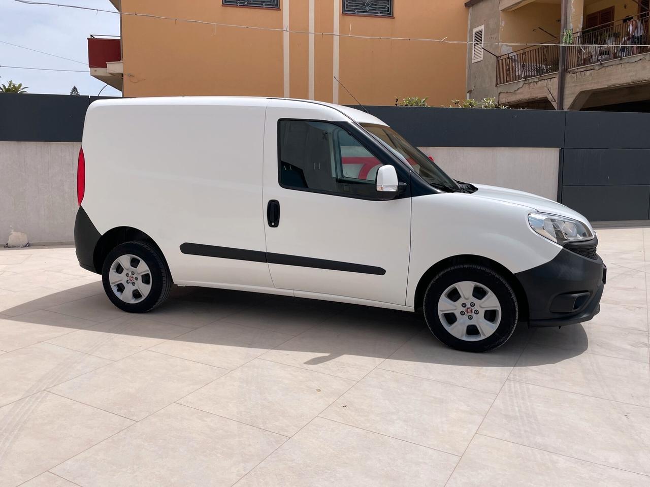 Fiat Doblò 1.3 MJT 75 CV 3 POSTI ( PREZZO IVA ESCLUSA)