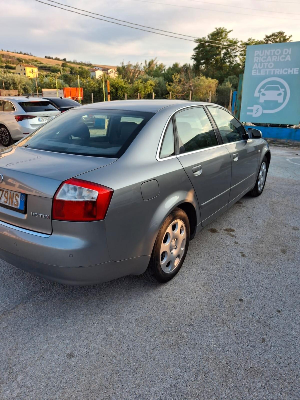 Audi A4 1.9 TDI/130 CV cat