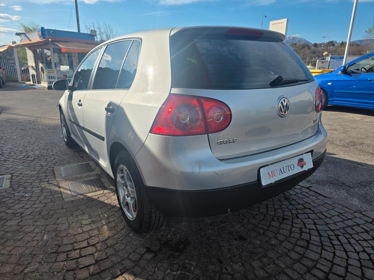 Volkswagen Golf 1.9 TDI 5p. Sportline con 381.000km