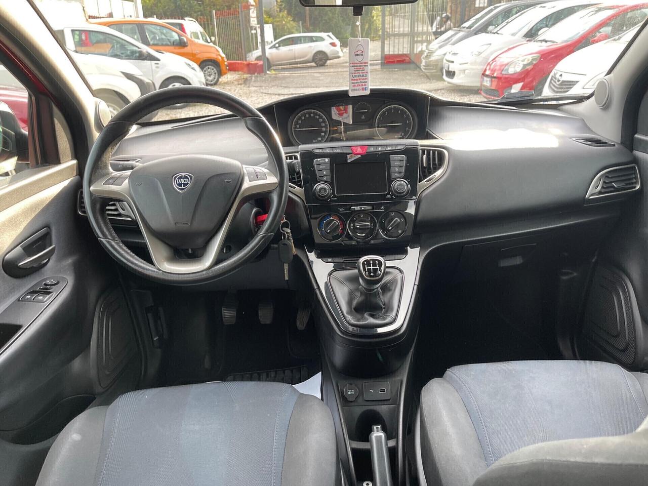 Lancia Ypsilon 1.2 69 CV 5 porte GPL Ecochic Gold