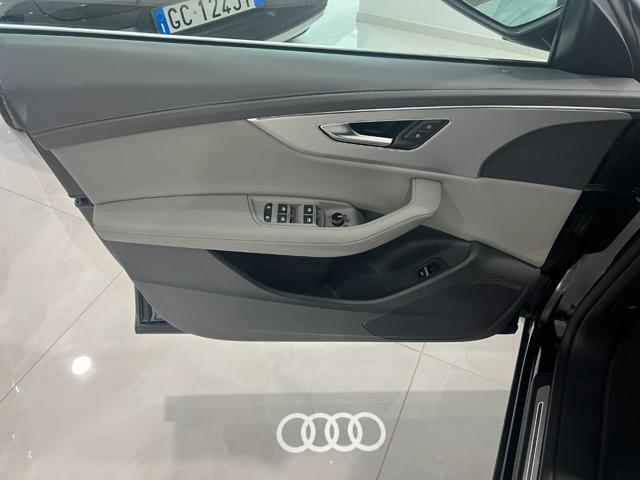 AUDI Q8 50 TDI 286 CV Quattro tiptronic Tetto apribile
