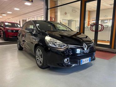 RENAULT Clio 1.2 75CV 5 porte Costume National