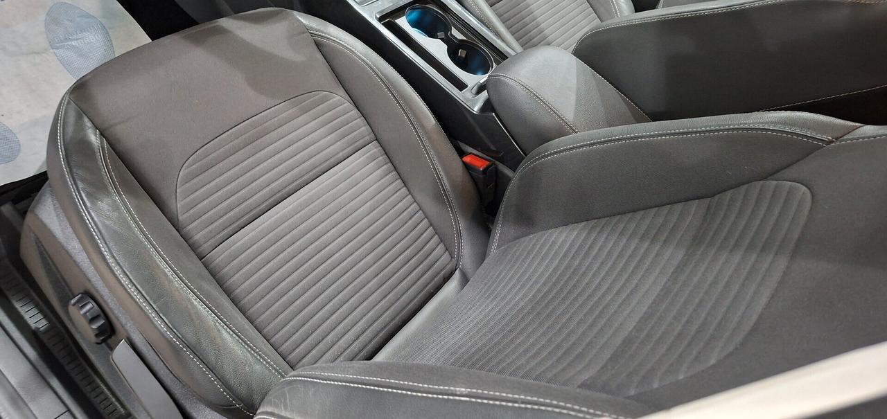 Ford Kuga 1.5 TDCI 120 CV S&S 2WD Titanium
