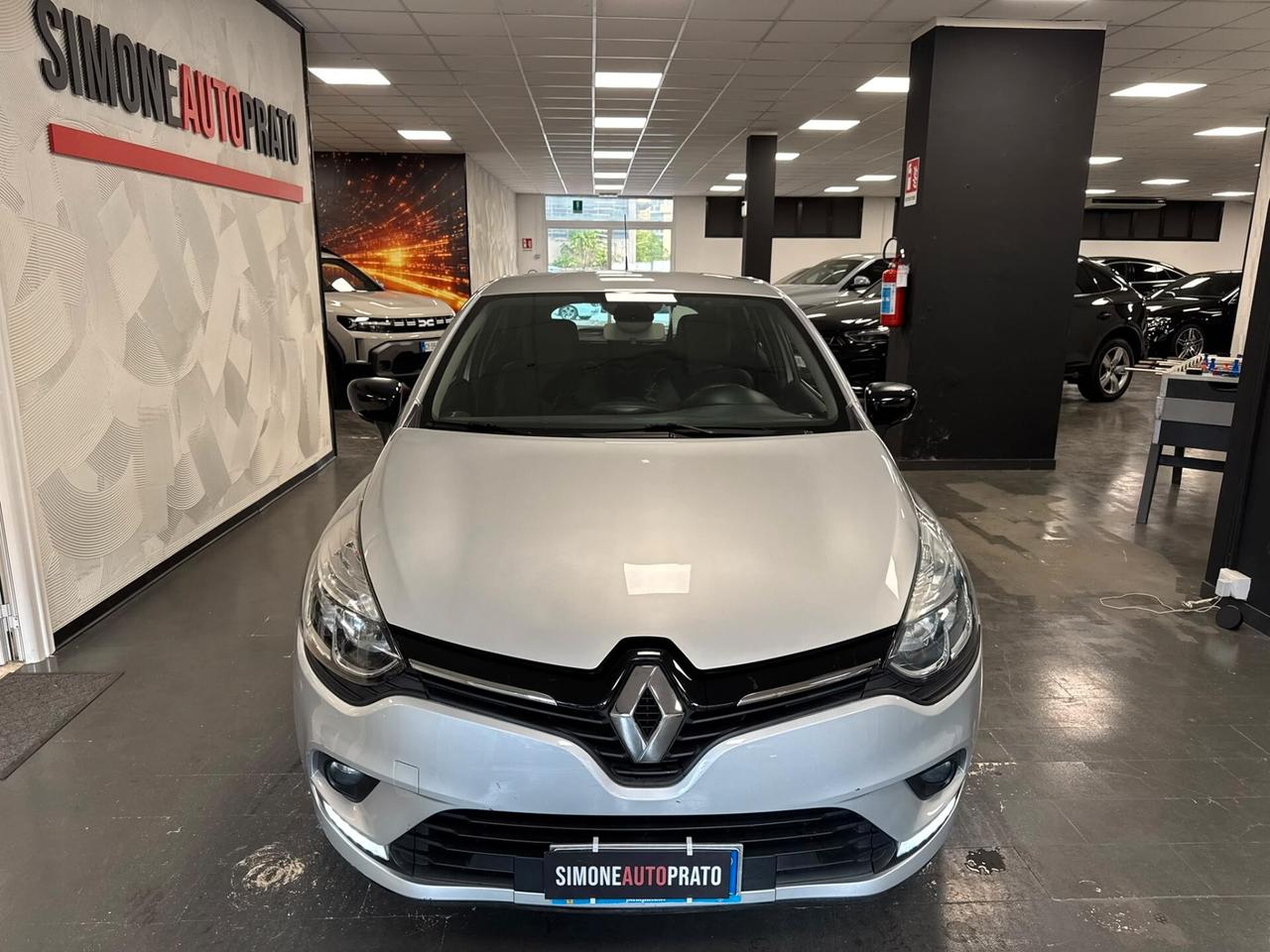 Renault Clio 1.2 75 CV 5 porte Duel