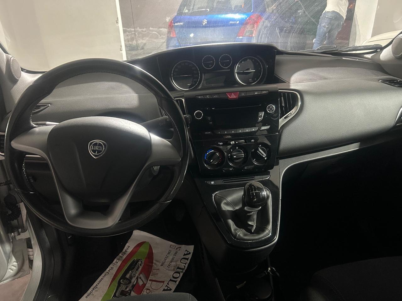 Lancia Ypsilon 1.2 69 CV 5 porte GPL