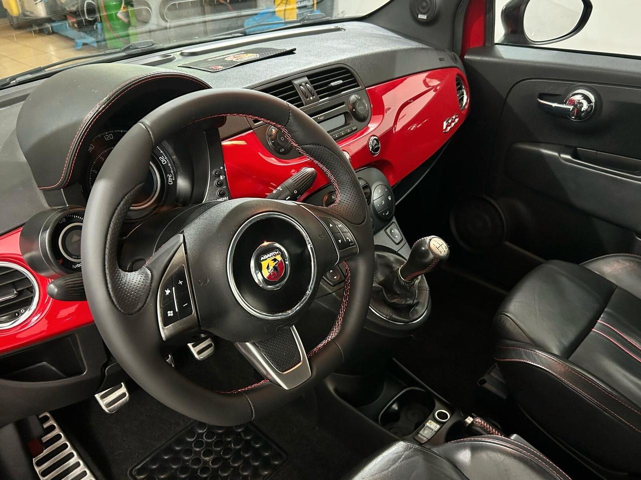 Abarth 500 1.4 Turbo T-Jet essesse