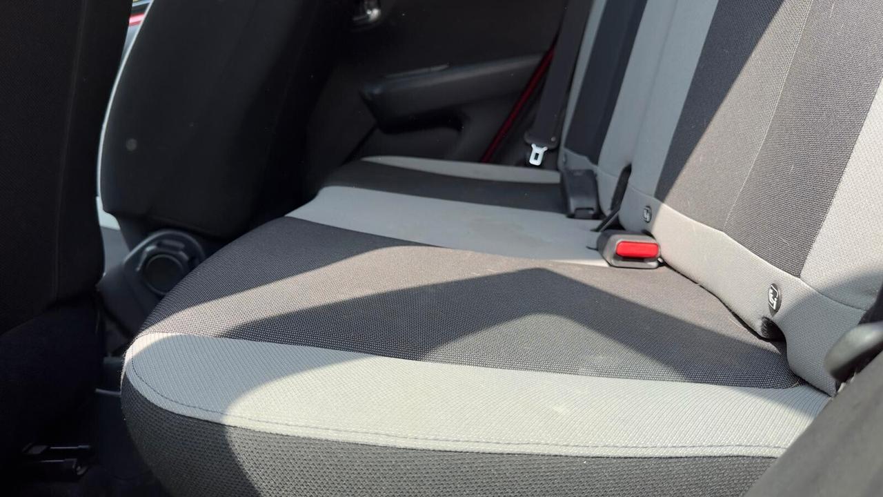 Toyota Aygo 1.0 VVT-i 69 CV 5P 2018 Neopatent GPL Leggi testo