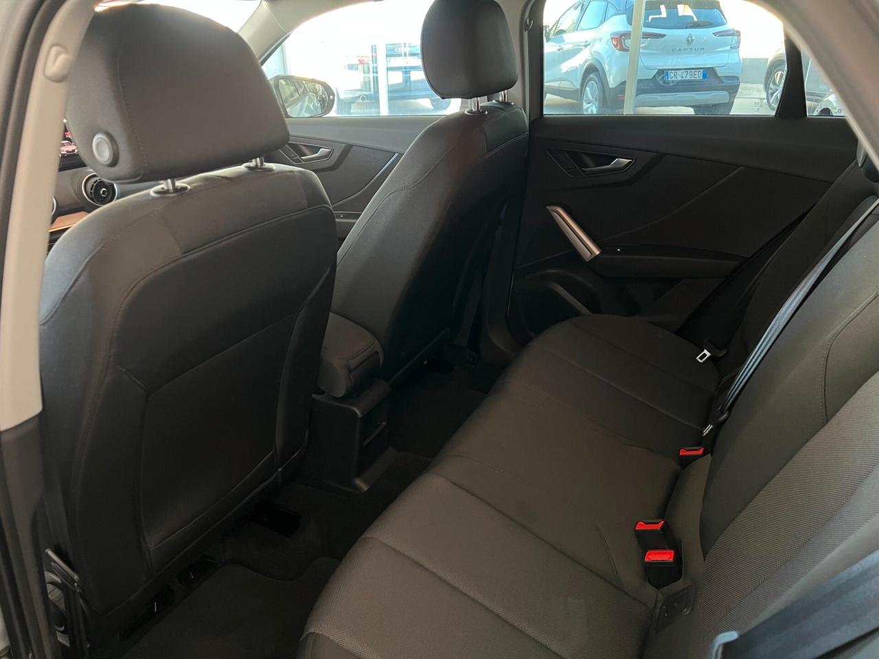 Audi Q2 30 TDI Business