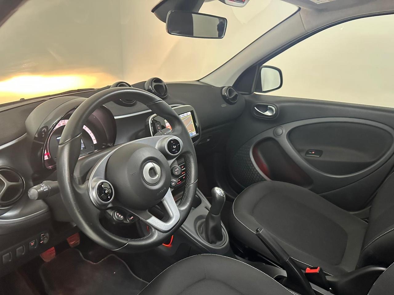 SMART FORFOUR PASSION NAVIGATORE/SENSORI/PACCHETTO LUCI