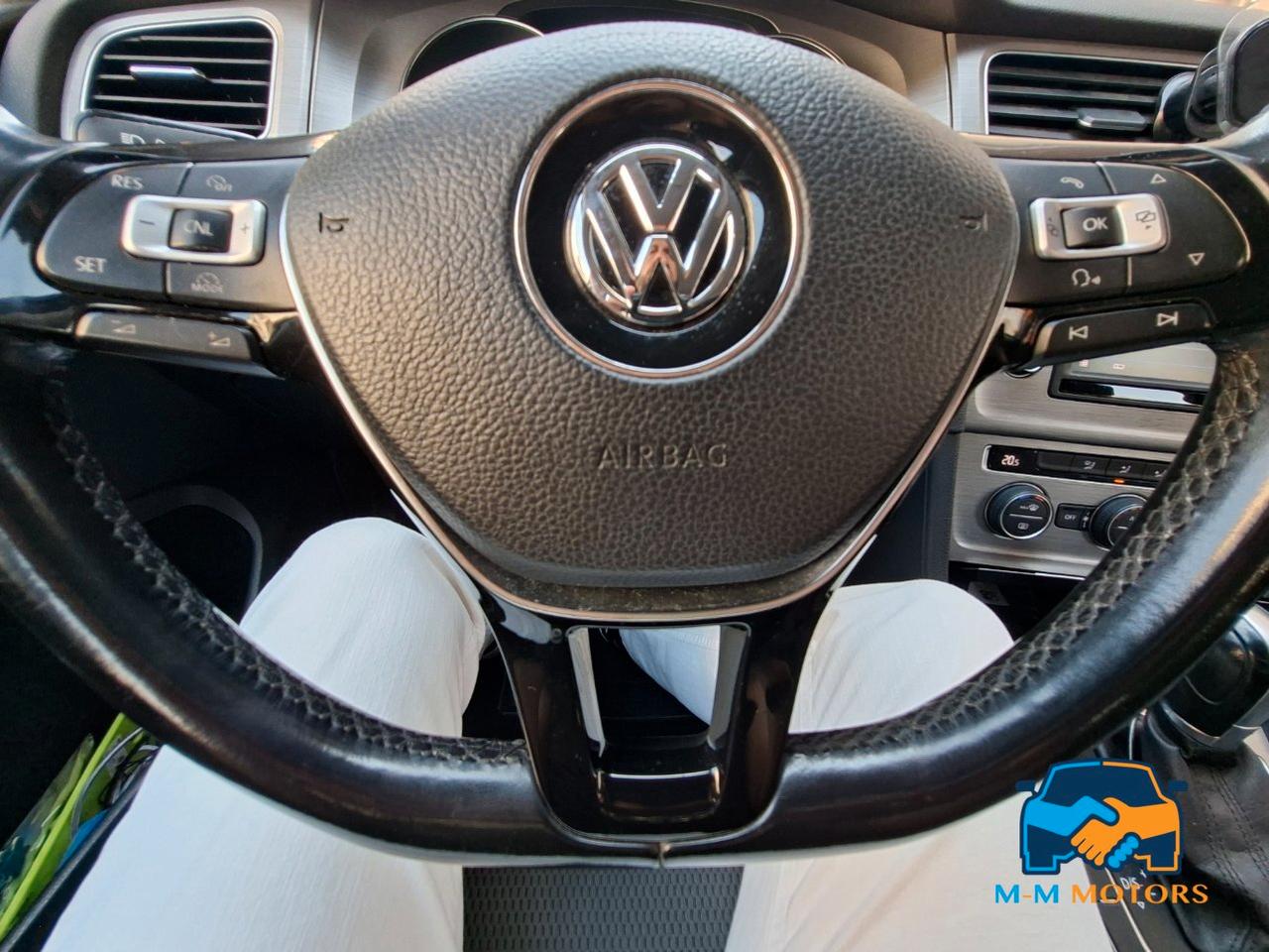 Volkswagen Golf 5 Porte Golf 5p 1.6 tdi 110cv dsg neo patentati