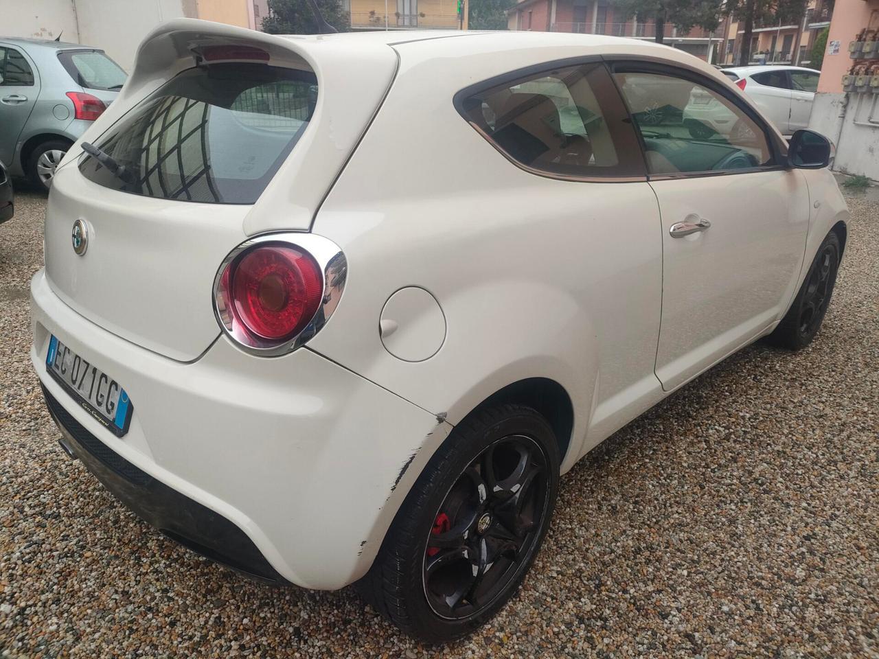 Alfa Romeo MiTo 1.4 58kw Neopatentati Sport Pack